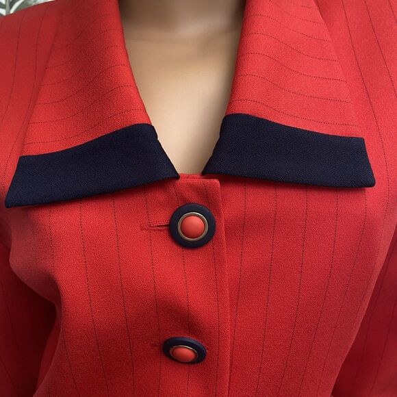 Red Blazer Jacket Women Sz 10 Fitted Black Vtg Made USA New York Pin Stripe - Picture 10 of 14